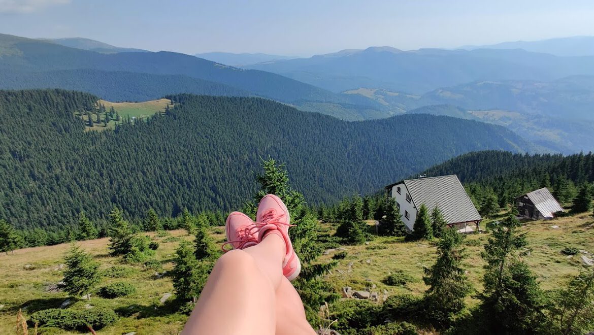 Înaintea munților
